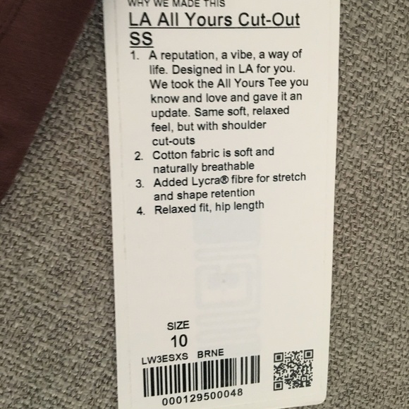 Lululemon Cut Out T-Shirt - Picture 3 of 4